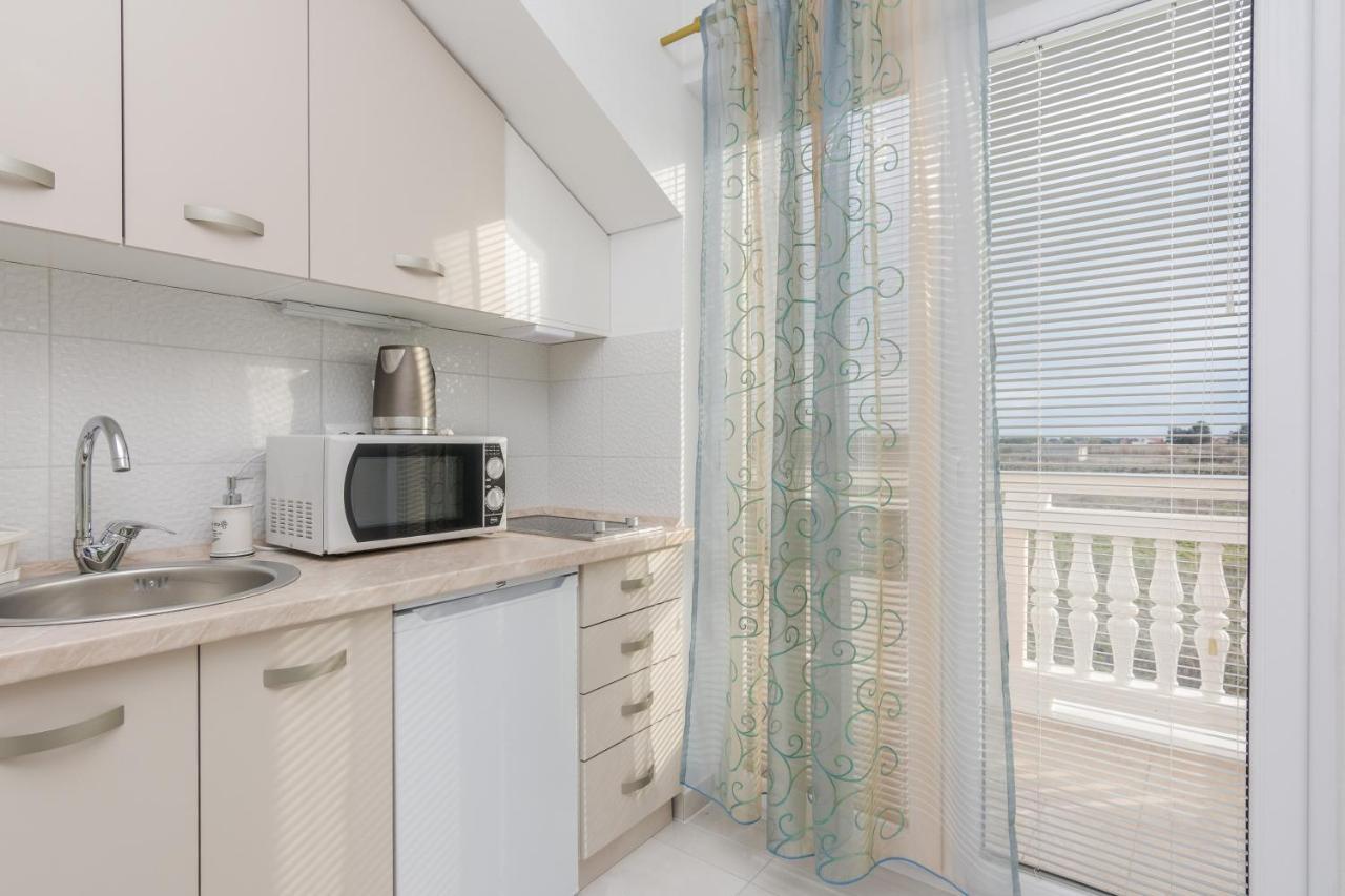 Villa Flora Maris Apartments Privlaka  Ngoại thất bức ảnh